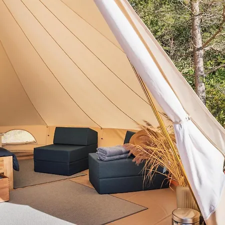 Luksusowy namiot Moenus Paik Glamping *