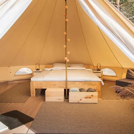 Luksuslik telk Moenus Paik Glamping