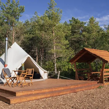 Luxury tent Moenus Paik Glamping