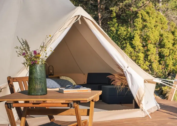 Moenus Paik Glamping Joiste